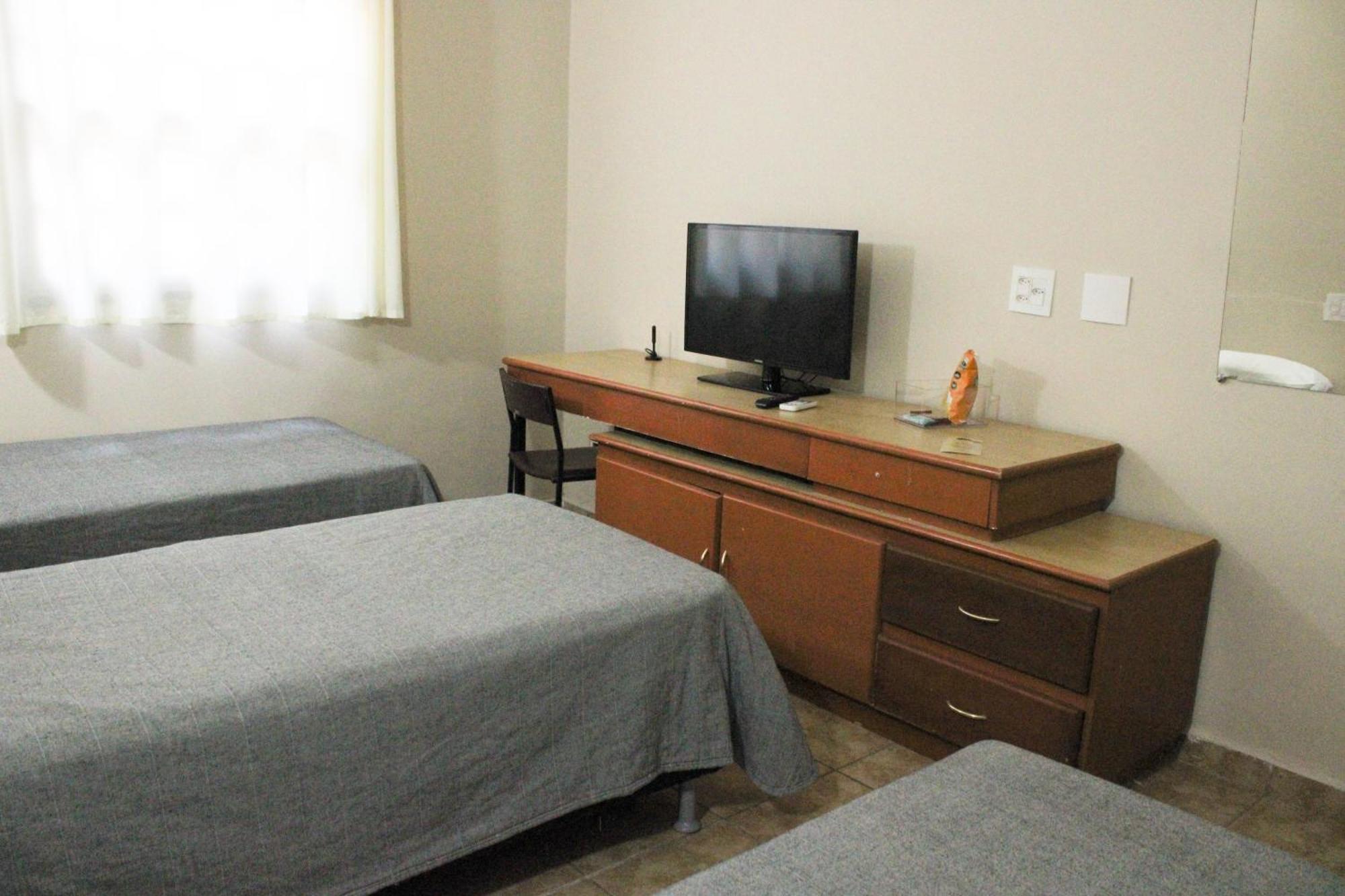 Hotel Dona Beja Araxá Quarto foto